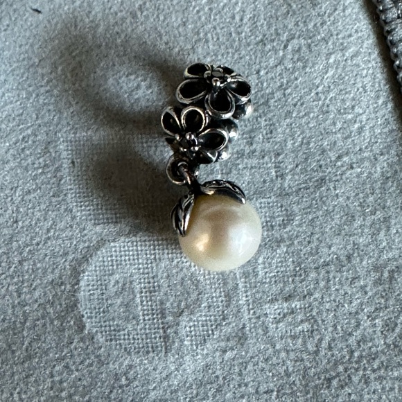 Pandora's Forever Bloom charm with pearl.  Retired. - Picture 5 of 6